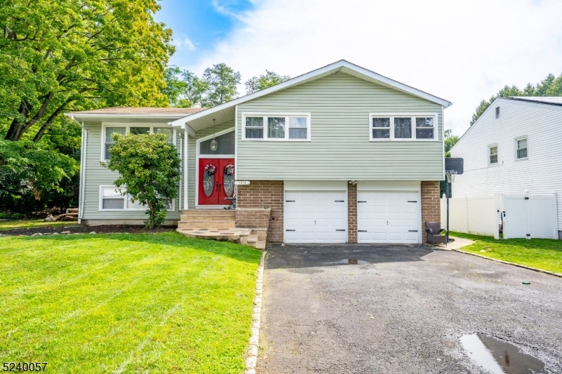 1071-75 Allenwood Dr  