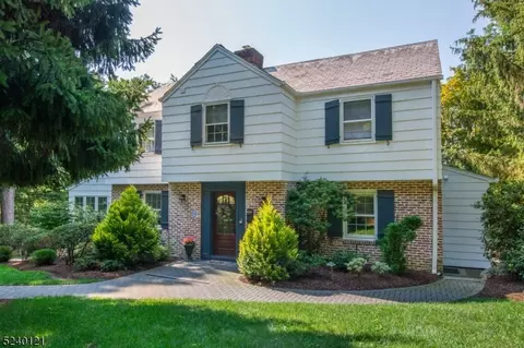 130 Ridgeview Pl, Boonton, NJ 07005