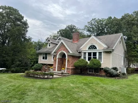 10 Rockage Rd, Warren, NJ 07059