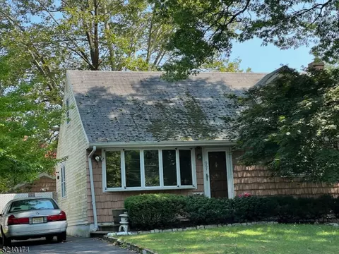 667 Madison Ave #1, Rahway, NJ 07065