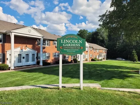 20 Lincoln Gdns #20, Lake Hiawatha, NJ 07034