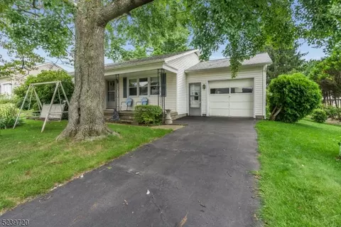 622 Youngs Rd, Phillipsburg, NJ 08865