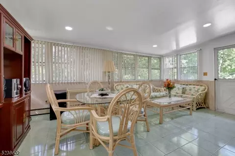 5 Miller Rd, Wayne, NJ 07470 photo 17