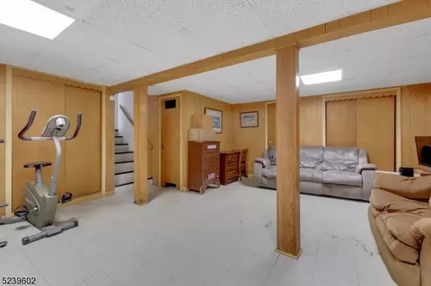 5 Miller Rd, Wayne, NJ 07470 photo 25