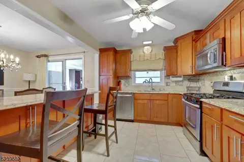 5 Miller Rd, Wayne, NJ 07470 photo 14