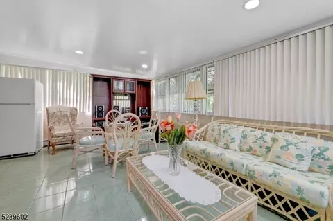 5 Miller Rd, Wayne, NJ 07470 photo 16