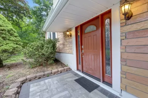 5 Miller Rd, Wayne, NJ 07470 photo 3