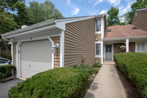 29 Stone Run Rd, Bedminster, NJ 07921