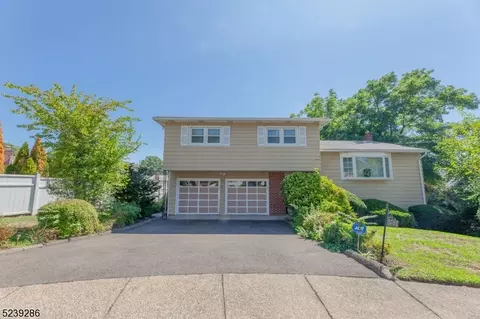 1693 Tampa Pl, Union, NJ 07083