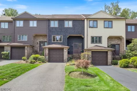 44 Patriots Rd, Morris Plains, NJ 07950