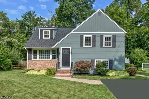 22 House Rd, Morristown, NJ 07960