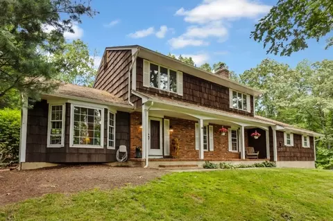 63 Old Farmers Rd # A, Washington Twp, NJ 07853