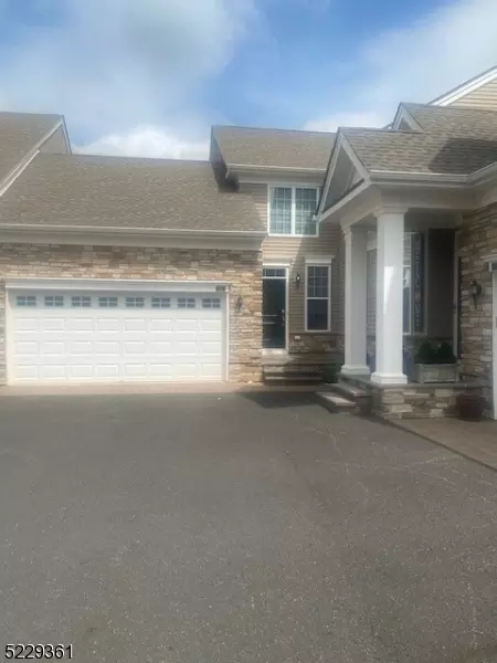 30 Van Cleef Dr, Whitehouse Station, NJ 08889