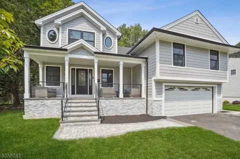 418 Otisco Dr, Westfield, NJ 07090