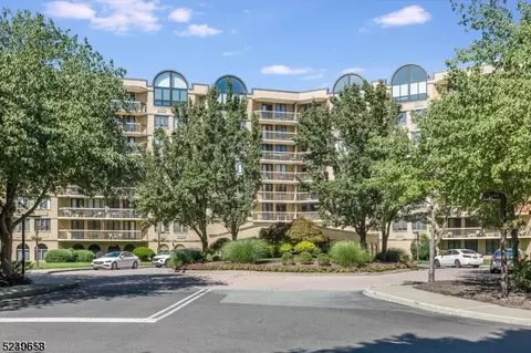 10 Smith Manor Blvd #417, West Orange, NJ 07052