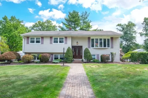 136 Richard St, Parsippany-troy Hills Twp, NJ 07054