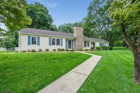 64 Belview Rd, Phillipsburg, NJ 08865