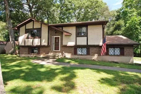 82 Mckinley Ave, Washington, NJ 07882