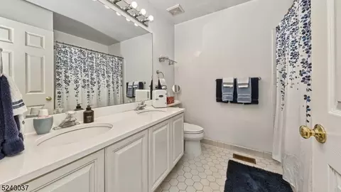 58 Warbler Dr, Wayne, NJ 07470 photo 26