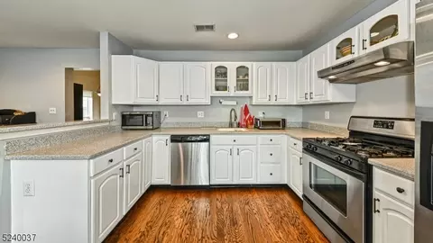 58 Warbler Dr, Wayne, NJ 07470 photo 12