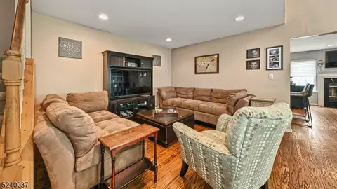 58 Warbler Dr, Wayne, NJ 07470 photo 6