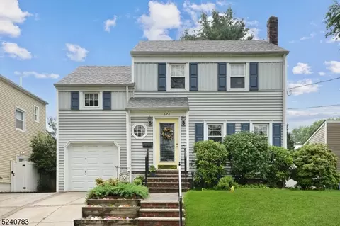 628 Golf Ter, Union, NJ 07083