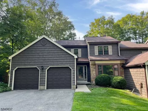 74 Goldfinch Dr, Hackettstown, NJ 07840