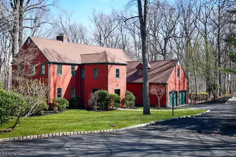136 Crest Dr, Summit, NJ 07901 photo 1