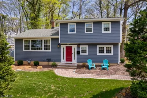83 Hunterdon Blvd, New Providence, NJ 07974