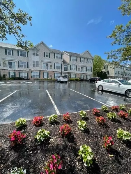 31 Limerick Ln #31, Phillipsburg, NJ 08865