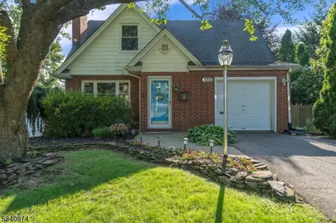 302 Pennsylvania Ave, Phillipsburg, NJ 08865