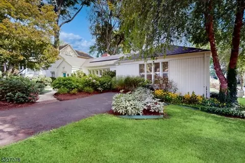 266 Poplar Ave, Hackensack, NJ 07601