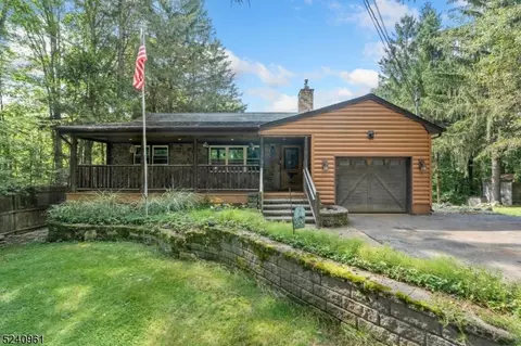 777 Canistear Rd, Vernon Twp, NJ 07422