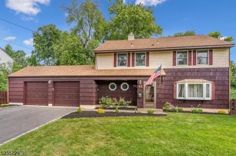 42 Marcy St, East Franklin, NJ 08873