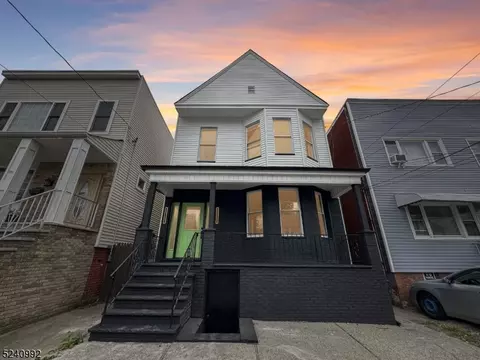 189 Boyd Ave, Jersey City, NJ 07304