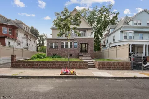 43 Van Ness, Newark, NJ 07108