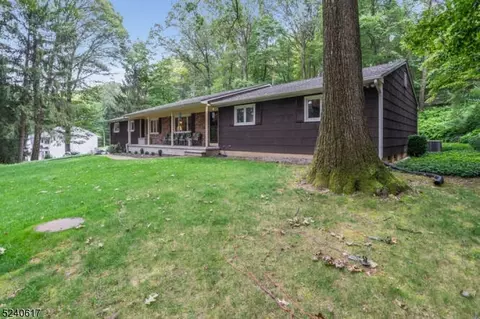 305 N Polktown Rd, Glen Gardner, NJ 08826