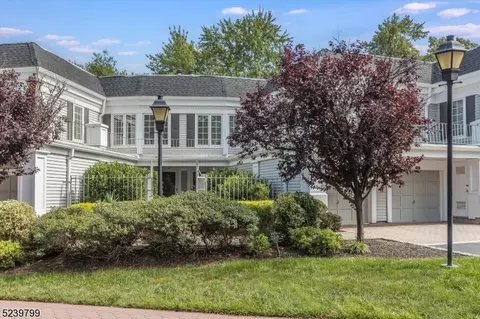 189 Terrace Dr, Chatham Twp, NJ 07928