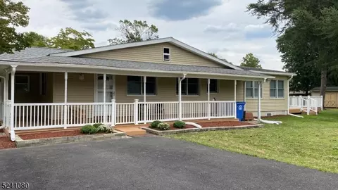 173 Maple Ave, West Deptford, NJ 08086