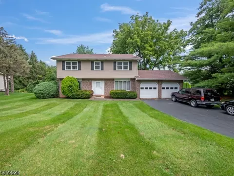 3101 John St, Easton, PA 18045