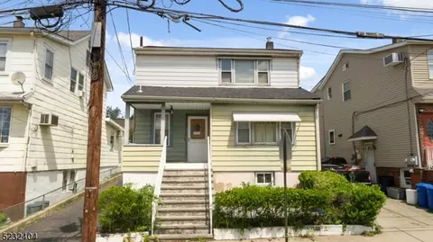 39 Mitchell St, Lodi, NJ 07644
