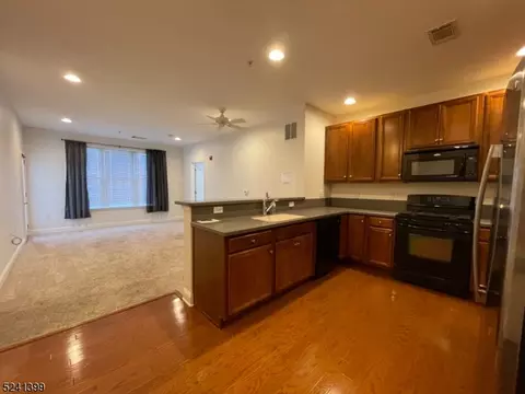 7213 Coventry Ct #7213, Riverdale, NJ 07457