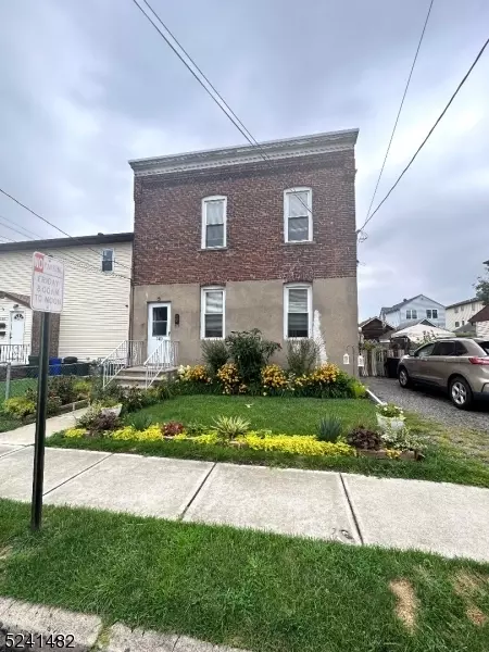 140 Main St, Lodi, NJ 07644