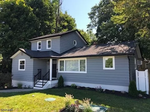 197 Highland Lakes Rd, Vernon Twp, NJ 07422