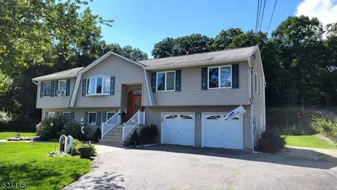 26 Post Ln, Riverdale, NJ 07457