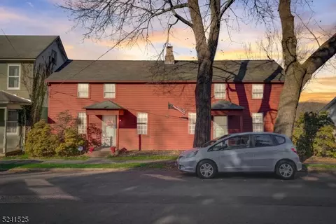 52 54 Brunswick Ave, Bloomsbury, NJ 08804