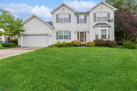 17 Underwood Ct, Burlington Twp, NJ 08016
