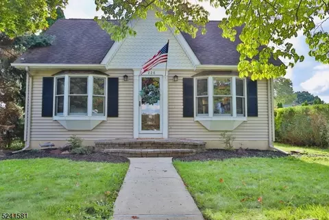 228 S 6th St, Phillipsburg, NJ 08865