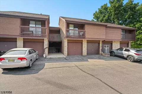 13 Meadowview Dr #13, Annandale, NJ 08801