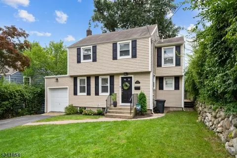 132 Lincoln Pl, Waldwick, NJ 07463